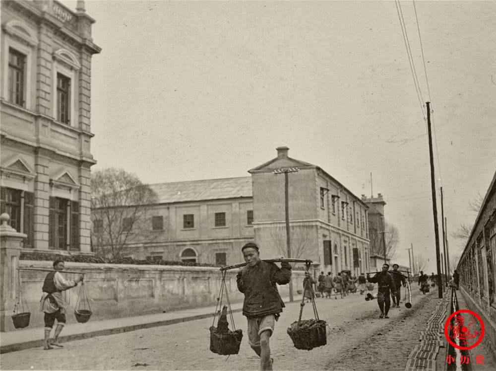 Bên trong thành Hán Khẩu lúc bấy giờ.