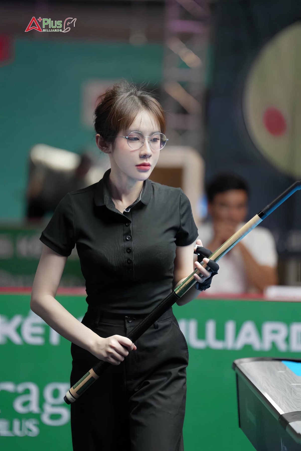 Trong một giải đấu quốc nội hồi đầu năm nay, khi xác nhận vắng mặt cái tên Gấm Kami, mọi sự chú ý đổ dồn vào Tuyết Anh.