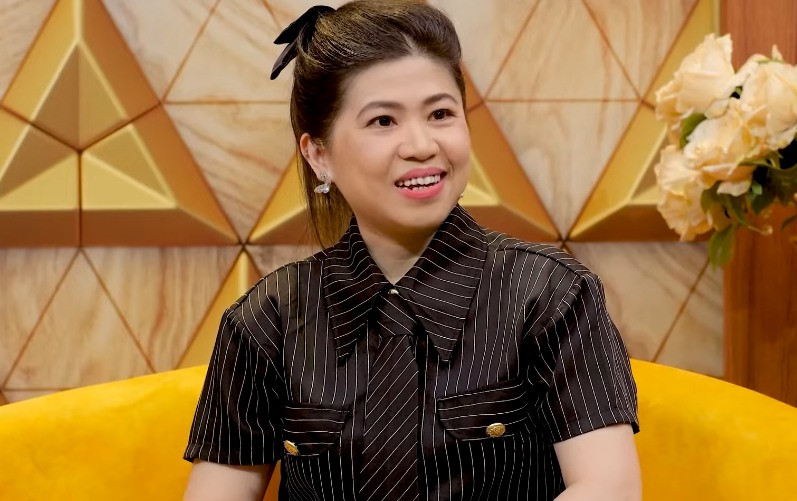 Theo thời gian, sự chân thành của cậu học trò đã khiến cô giáo rung động. Chính Kim Long là người chủ động tỏ tình. Vào một đêm Giáng Sinh lạnh giá, lấy hết can đảm, Kim Long đề nghị được làm "gấu" để sưởi ấm cho Như Ý qua những ngày đông.