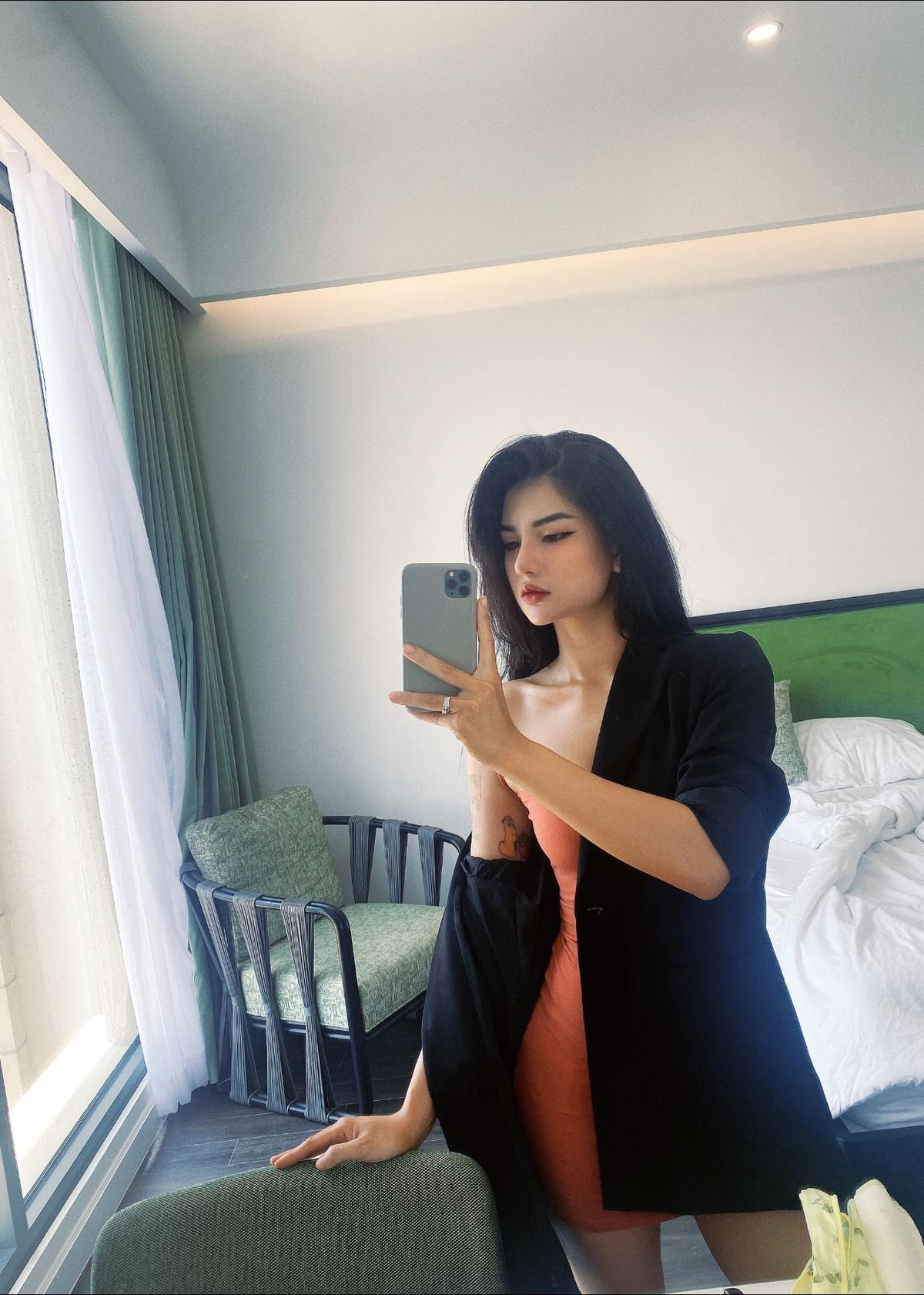 Dù đã trải qua một lần sinh nở, Biện Di vẫn sở hữu sắc vóc vạn người mê.