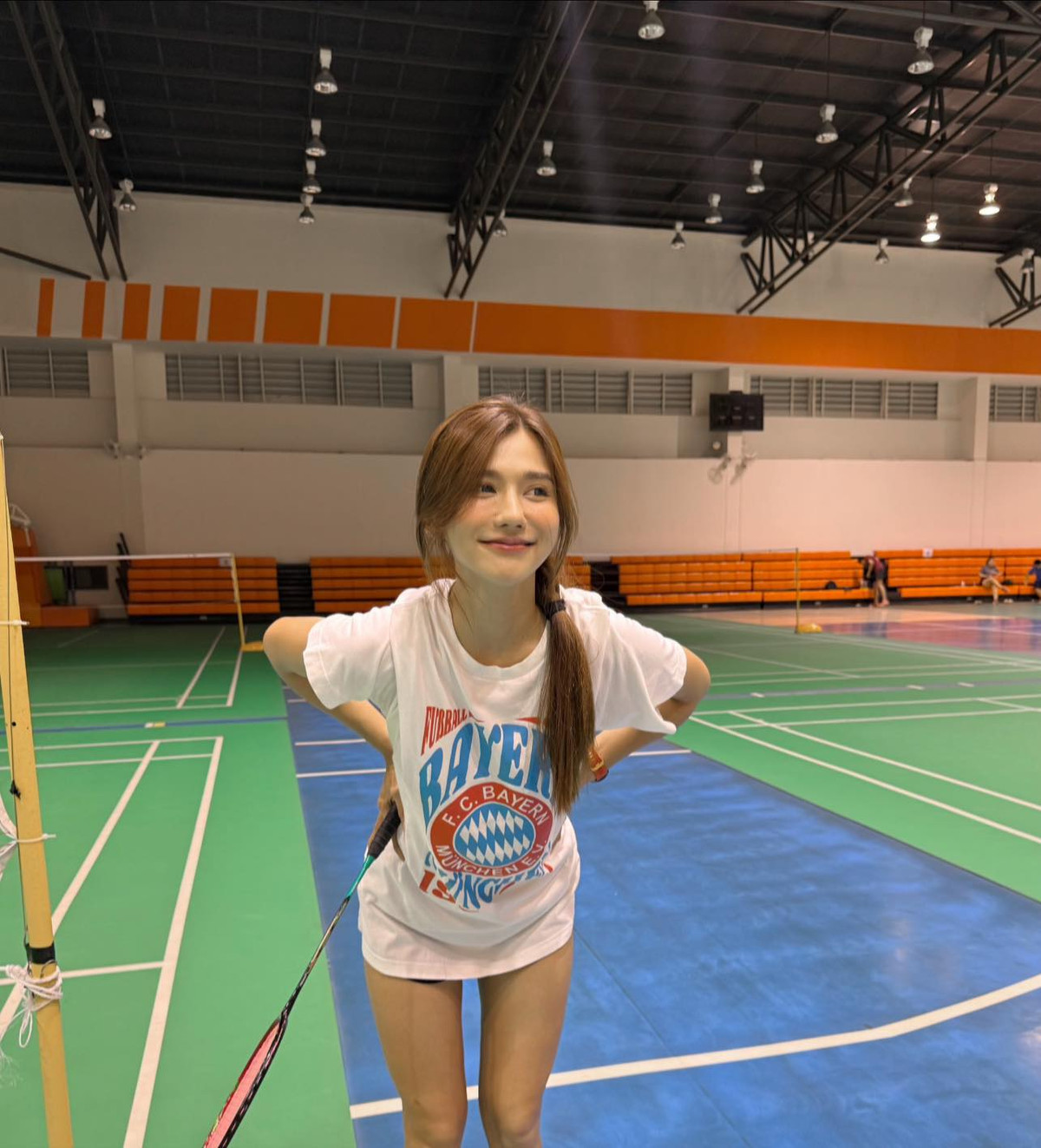 Ngoài ra, cô nàng cũng rất yêu thích những bộ môn thể thao yêu cầu vận động nhiều khác như cầu lông.