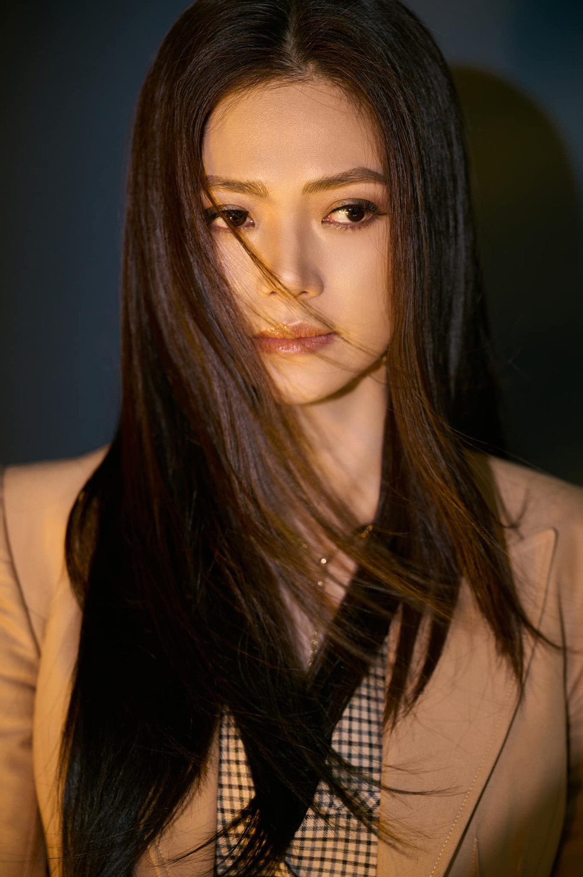 Cô chăm chỉ thể dục thể thao, truyền cảm hứng tích cực tới các chị em và thậm chí còn siêng năng vào bếp tự thưởng cho bản thân nhiều bữa ăn dưỡng nhan chất lượng. (Ảnh: FBNV)