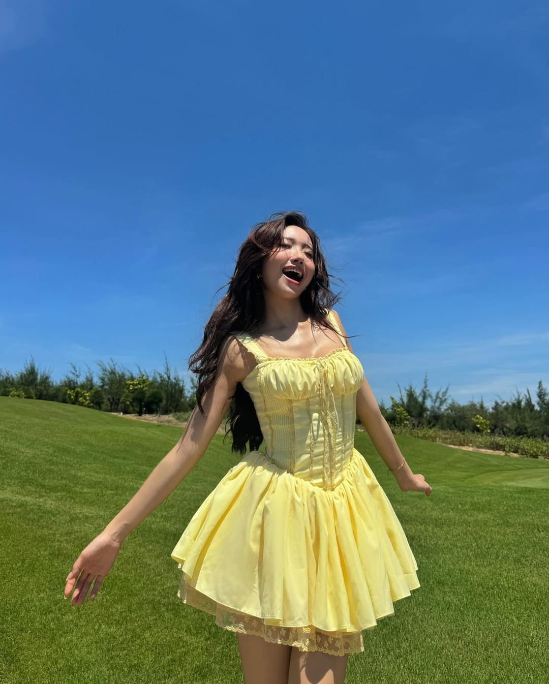 Việc thay đổi hình tượng của nàng hot girl từng nhận về nhiều ý kiến trái chiều, người khen đẹp, người tiếc nuối hình ảnh trước đây. (Ảnh: IGNV)