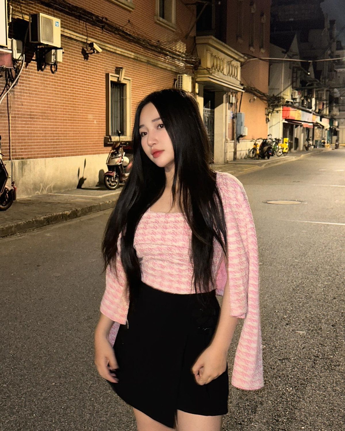 Trang cá nhân của Hoa Nhật Huỳnh hiện thu hút hơn 1 triệu người theo dõi.