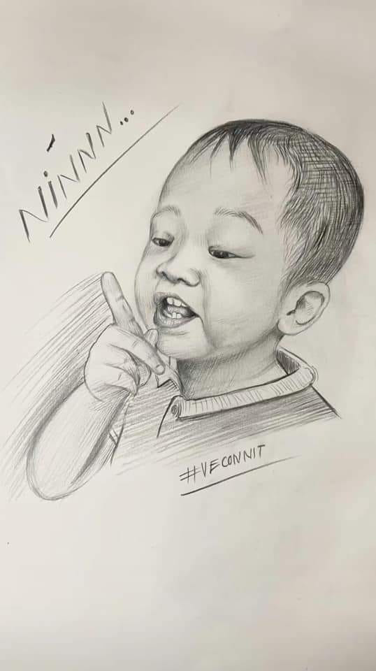 Sau một đêm, bé Sữa bỗng nổi tiếng khắp các diễn đàn. Từ "nín" cùng biểu cảm của em bé được nhiều người vẽ lại thành loạt meme hài hước.