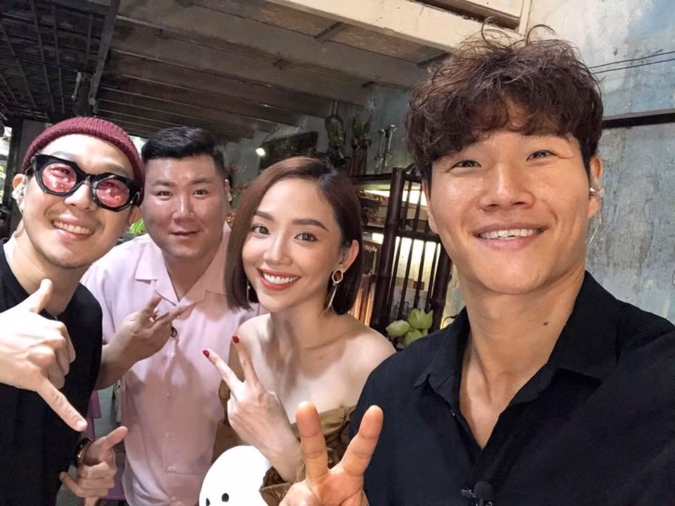 "Chị đẹp" cũng từng hội ngộ bộ đôi đình đám của chương trình Running Man - Kim Jong Kook và Haha.