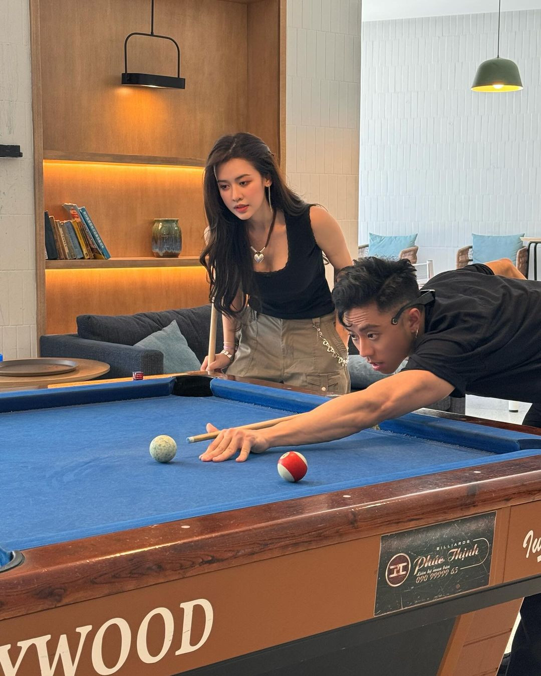 Dù không tạo drama ồn ào nhưng nhờ cách hành xử văn minh, cặp đôi này được rất nhiều người yêu mến, đẩy thuyền.