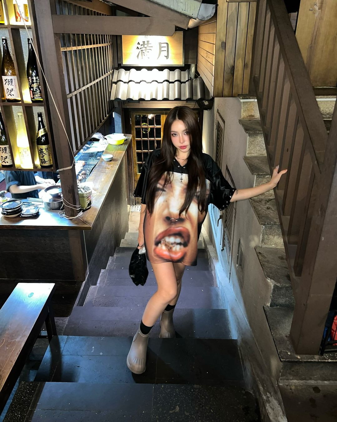 Theo đuổi phong cách gợi cảm, cô hiện là chủ một shop bán nội y.