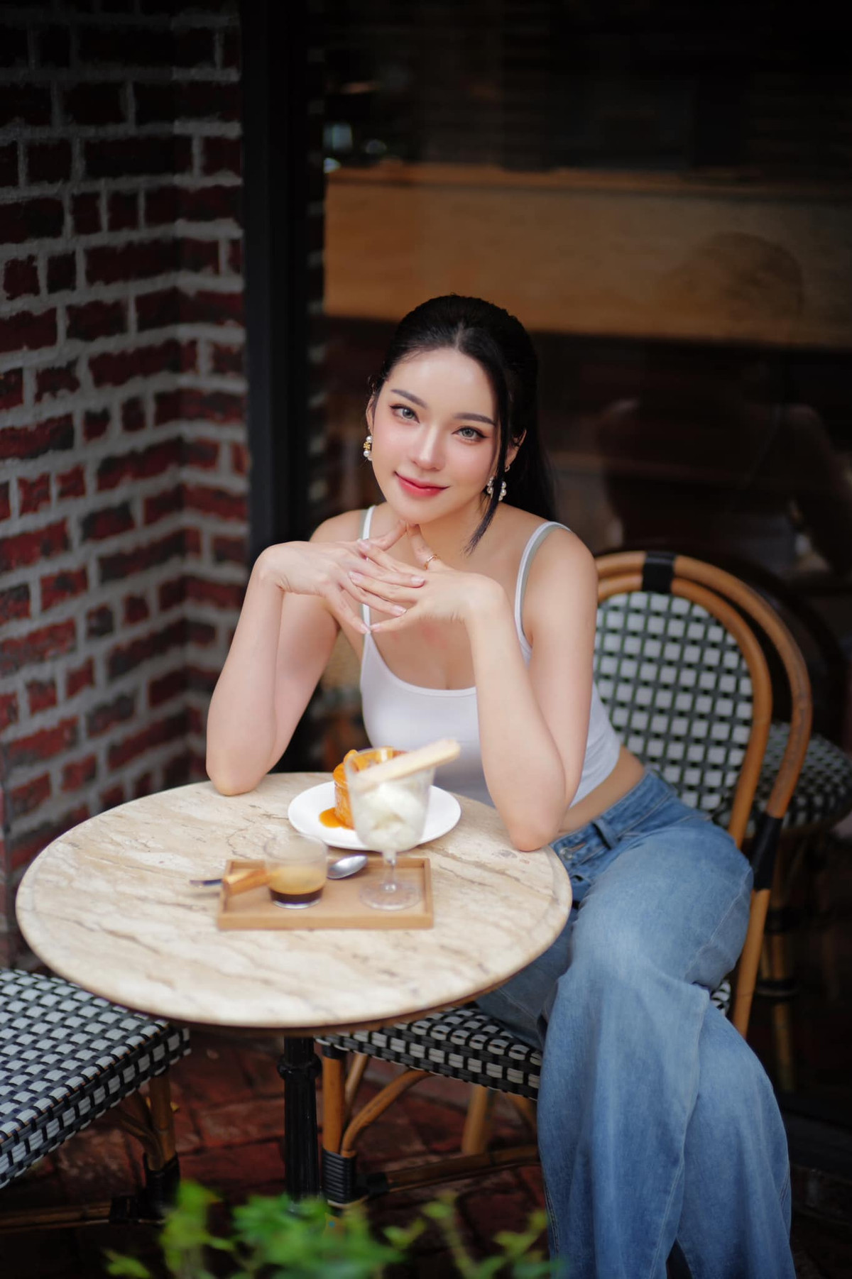 Body như tạc của Janet có được là do trời phú, song người đẹp vẫn tích cực ăn kiêng, luyện tập để duy trì vẻ ngoài tươi trẻ.