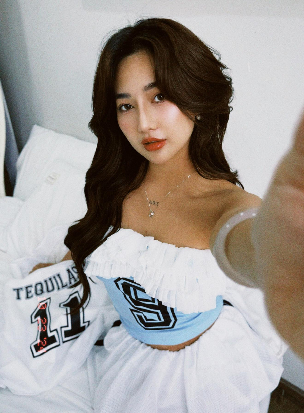 Bên cạnh đó, cô cũng cho biết không tự nhận thấy mình hợp làm “phú bà”. Cô chỉ đang cố gắng, làm việc chăm chỉ để có cuộc sống thoải mái, đúng mong muốn nhất.