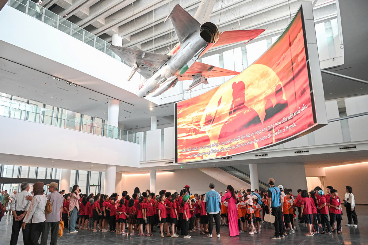 Bảo tàng Lịch sử Quân sự Việt Nam được Bộ Quốc phòng đầu tư xây dựng mới trên địa bàn hai phường Tây Mỗ và Đại Mỗ, quận Nam Từ Liêm, Hà Nội từ năm 2019, trên diện tích 386.600m2.