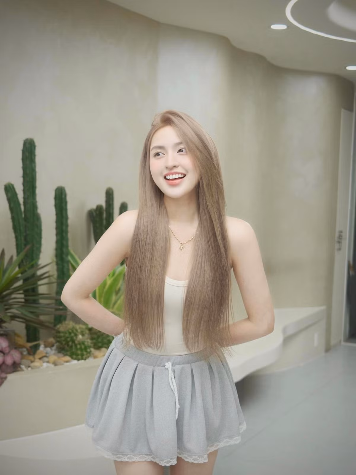 Trần Thanh Tâm nổi tiếng trên MXH từ năm 2020 với những clip thả thính nhận về lượt xem khủng. Đặc biệt, nhờ câu nói: "Trứng rán cần mỡ, bắp cần bơ, yêu không cần cớ, chỉ cần cậu cơ", cô gắn liền với danh xưng hot girl “trứng rán".