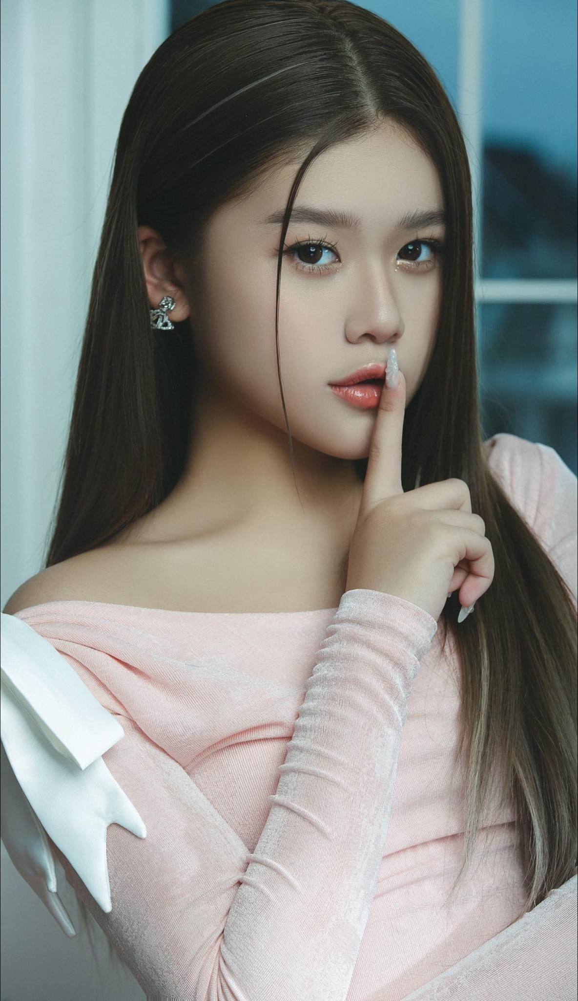 Minh Vy từng chia sẻ mong muốn của mình trong tương lai muốn tham gia các cuộc thi sắc đẹp. (Ảnh: FBNV)