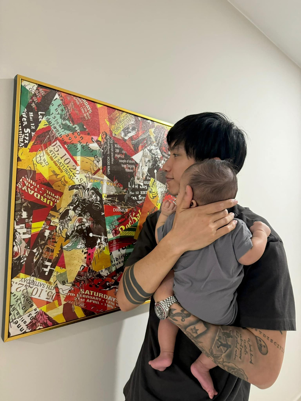 Đoàn Văn Hậu và Doãn Hải My cũng lập riêng cho con trai một tài khoản Instagram để chia sẻ những hình ảnh hàng ngày của bé.