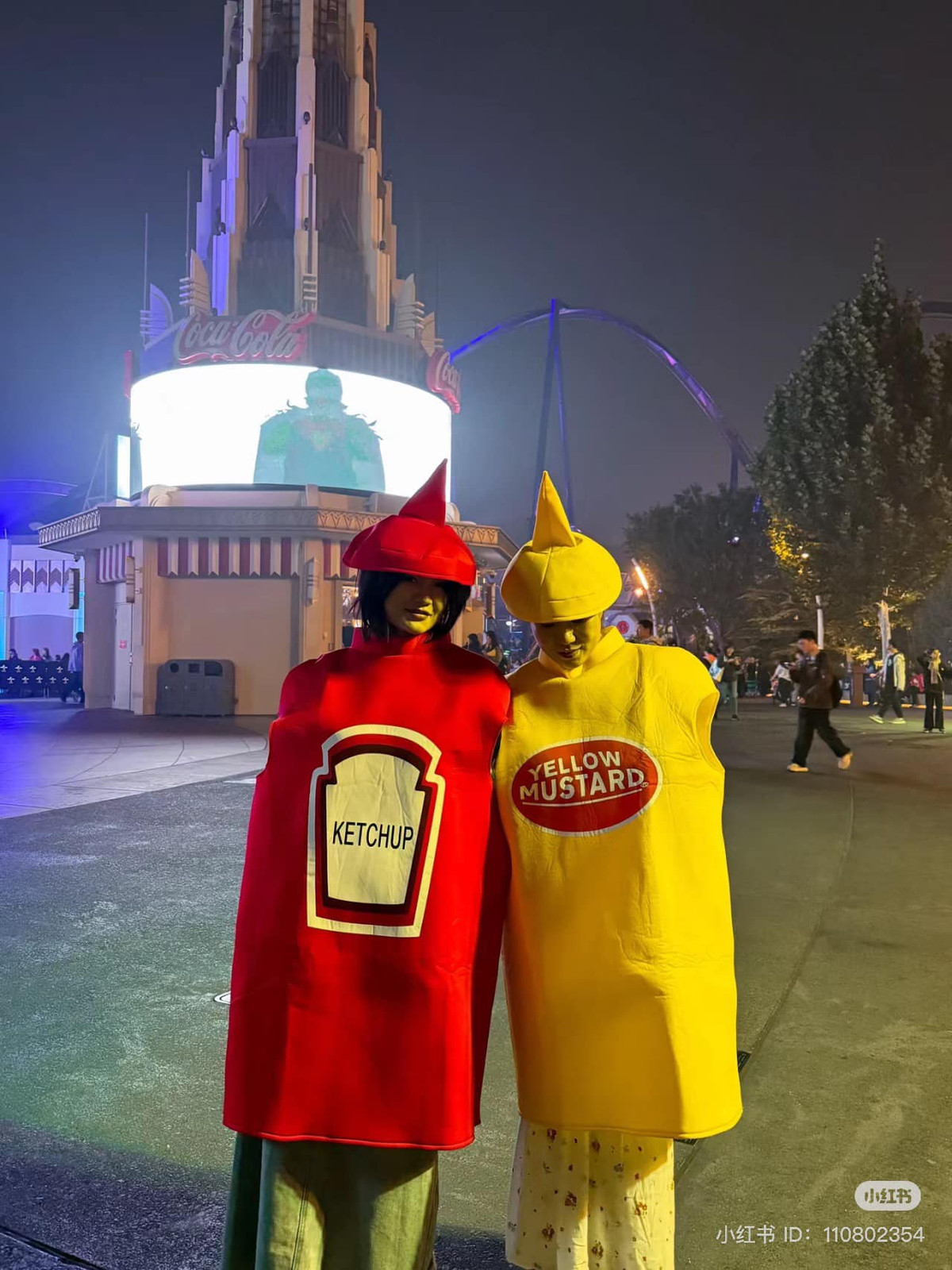 Tương cà và mù tạt.