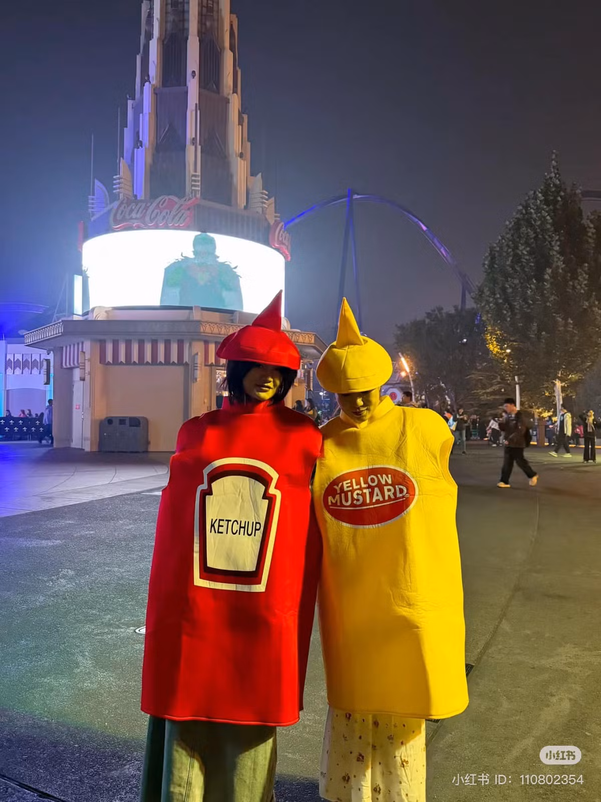 Tương cà và mù tạt.