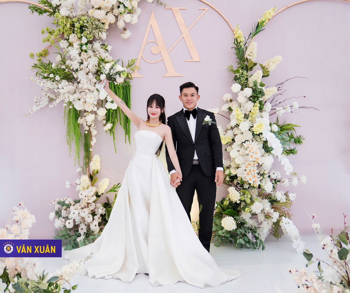 Ngày vui của hậu vệ sinh năm 1999 có sự tham dự của toàn bộ các thành viên của đội bóng Thủ đô.