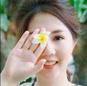 Nhan sắc của nữ giảng viên khiến nhiều người xuýt xoa vì quá xinh đẹp.