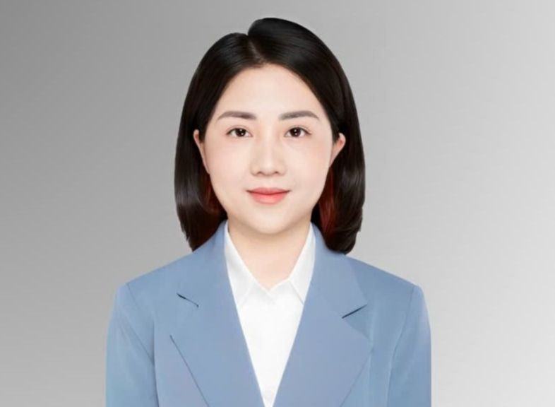 Trong suốt quá trình từ năm 2013, cô là giảng viên tại Học viện Ngân hàng, giảng dạy các môn Thanh toán Quốc tế, khoa Ngân hàng; Đầu tư Quốc tế, khoa Kinh doanh Quốc tế. Vào tháng 5/2021, nữ giảng viên được cấp bằng tiến sĩ ngành Kinh tế Quốc tế tại Trường ĐH Ngoại thương.