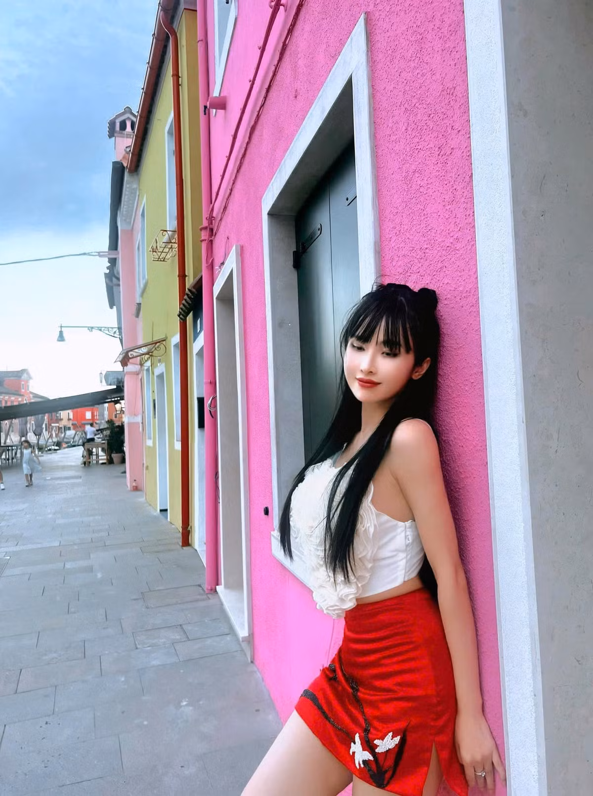 Cặp đôi thường xuyên đăng tải những hình ảnh ngọt ngào bên cạnh nhau.