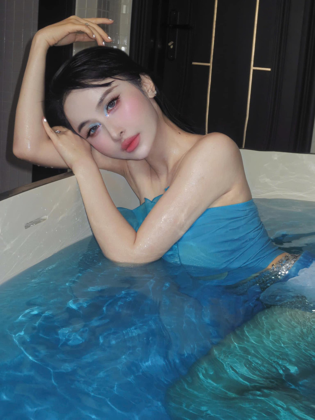 Mina Phạm gắn bó cùng Minh Nhựa suốt hơn 11 năm qua. Hai người có với nhau hai con, một trai một gái.