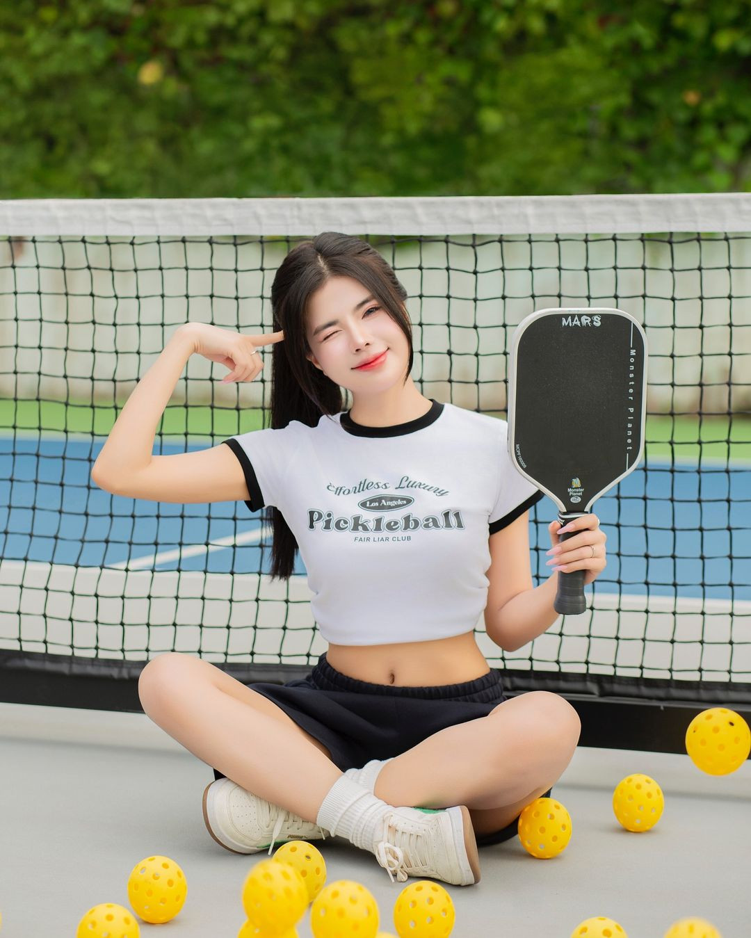 Để giữ cho thân hình săn chắc, Mai Dora cũng thỉnh thoảng tham gia các bộ môn thể thao, trong đó có môn pickleball hot hit.