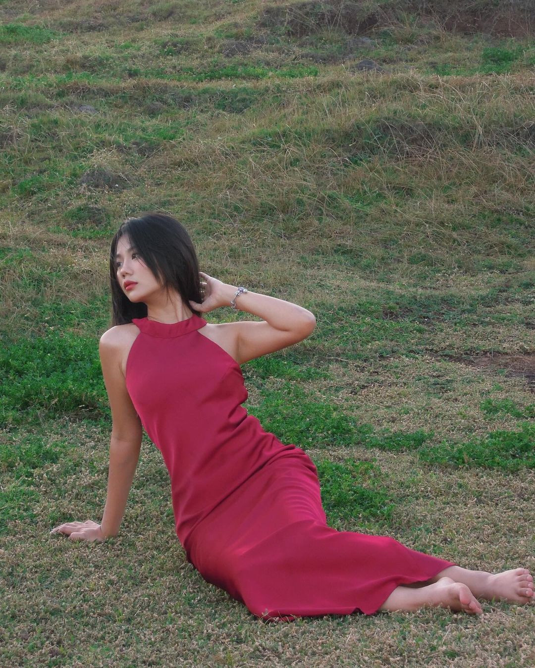 "Thảo da ua" tên thật là Như Thảo sở hữu body chuẩn từng cm cùng nhan sắc xinh đẹp chuẩn hotgirl.