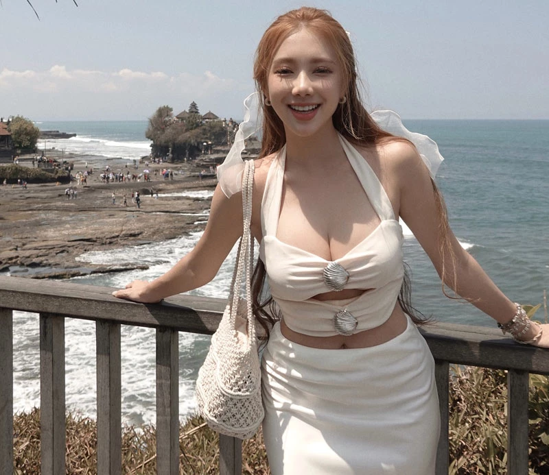 Gái xinh người Đài Loan này đang là một blogger nổi tiếng trên Instagram, sở hữu lượng người theo dõi lên tới gần 400.000 người.