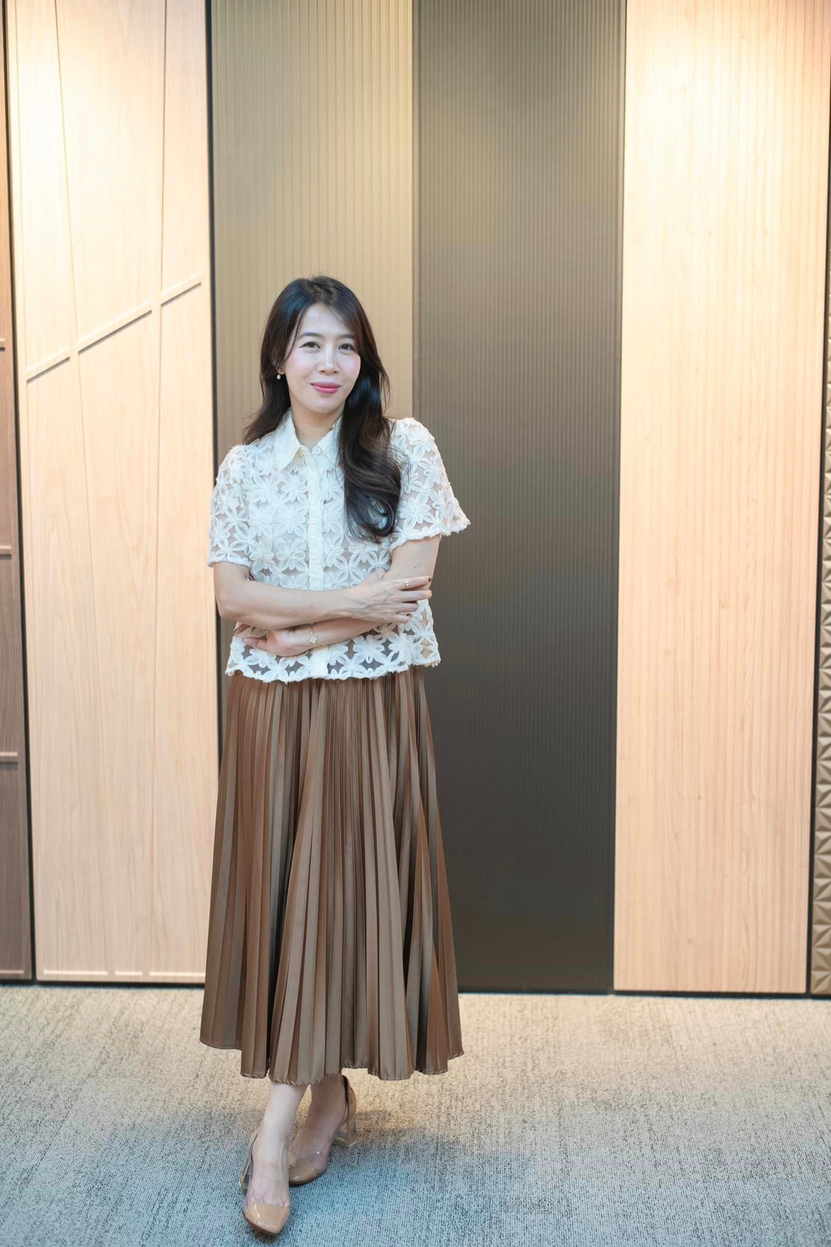 Nhờ sự chăm chỉ và không ngừng học hỏi, cố gắng vươn lên đó, nữ MC hiện tại đã đạt được những điều từng mong ước: "Nhờ chăm chỉ làm việc và có ý thức dành dụm tích lũy, mình đã dần chạm tới những thứ trước đây mình mơ ước, từng bước đạt được những thành công nho nhỏ trong đời: sở hữu ngôi nhà đầy đủ tiện nghi cho cả gia đình, thực hiện nhiều chuyến đi tới các địa điểm luôn nằm trong wishlist từ khi còn trẻ."