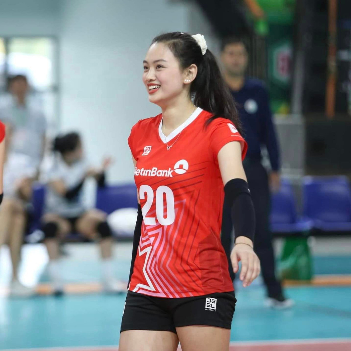 Thu Hoài là một trong những tay đập tài năng và xinh đẹp của bóng chuyền nữ Việt Nam.