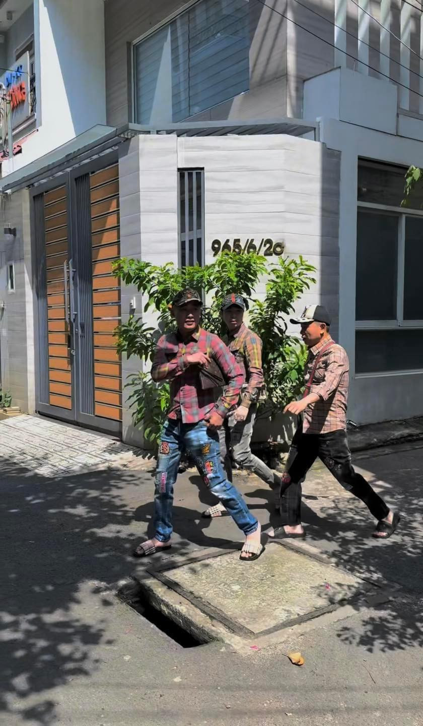 Hội "boy phố" gồm Quang Linh, Tiến Nguyễn thuộc team châu Phi, Nam Hoàng - chồng Nhật Lệ và cả ca sĩ Lê Bảo Bình.