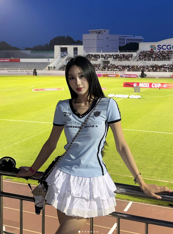 Nữ streamer này sở hữu lượng người theo dõi không nhỏ, cô có sức ảnh hưởng trong cộng đồng mạng.