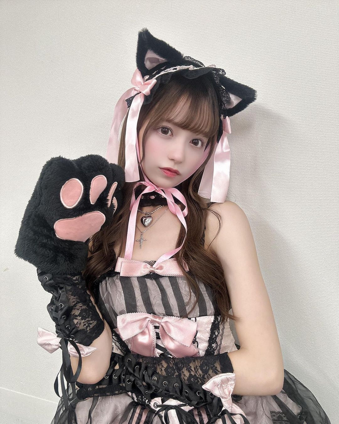 Chị gái Mori Fuuka chuộng kiểu phối đồ thể hiện nét dịu dàng, thanh lịch.