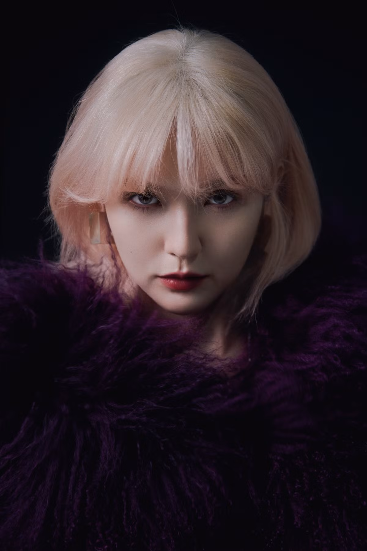 Vốn xuất thân là một mẫu ảnh, cô nàng thể hiện rất tốt thần thái trong những bức hình.