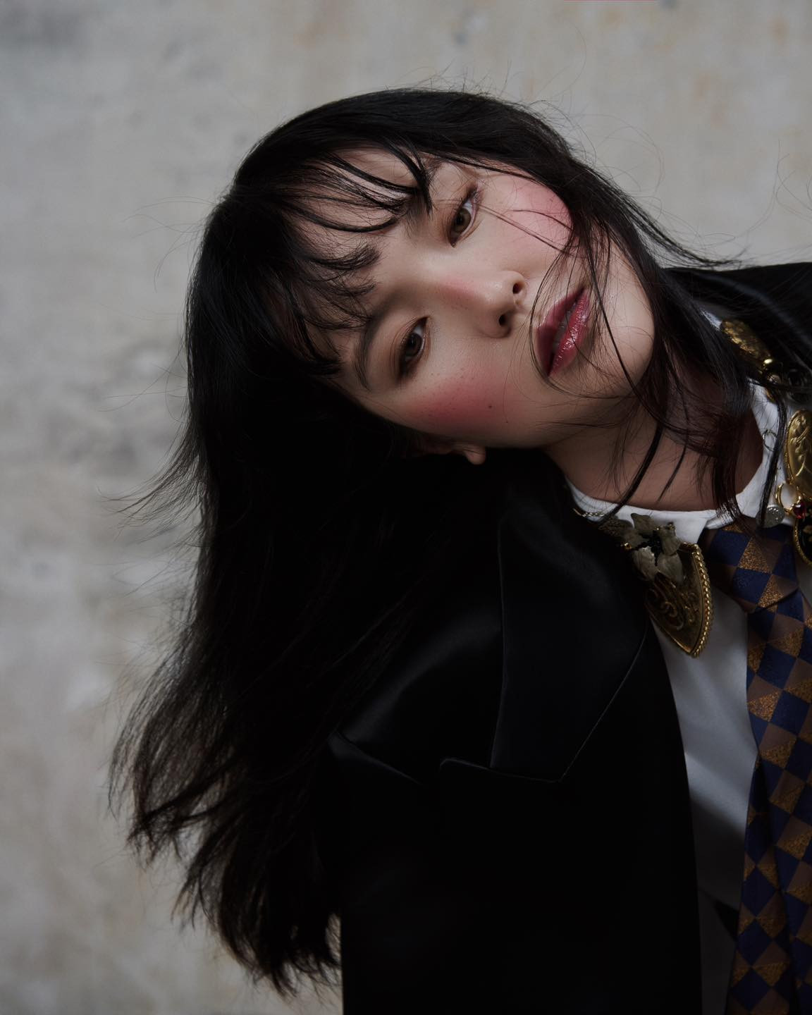 Việc cùng lúc "thả xích" liên tiếp 3 bộ ảnh khiến netizen đồn đoán rằng đây liệu có phải là động thái rục rịch chuẩn bị quay lại trên con đường hoạt động nghệ thuật chăng? (Ảnh: IGNV)