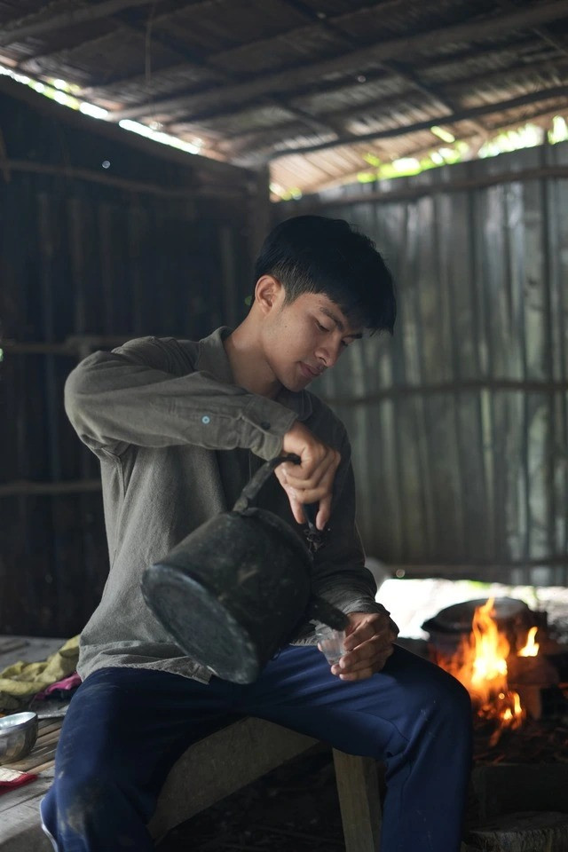 Sau phản ứng dữ dội cùng những chỉ trích từ netizen, Khiết Đan đã phải ẩn đi video đó, kèm theo lời lên tiếng chính thức, đồng thời xin lỗi Lê Tuấn Khang.