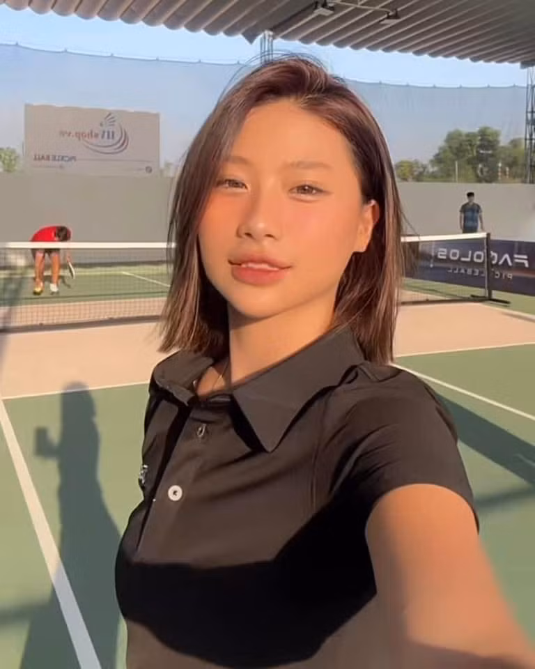 Trở lại sau drama, Phạm Như Phương thay đổi kiểu tóc, thể hiện vẻ ngoài tự tin.