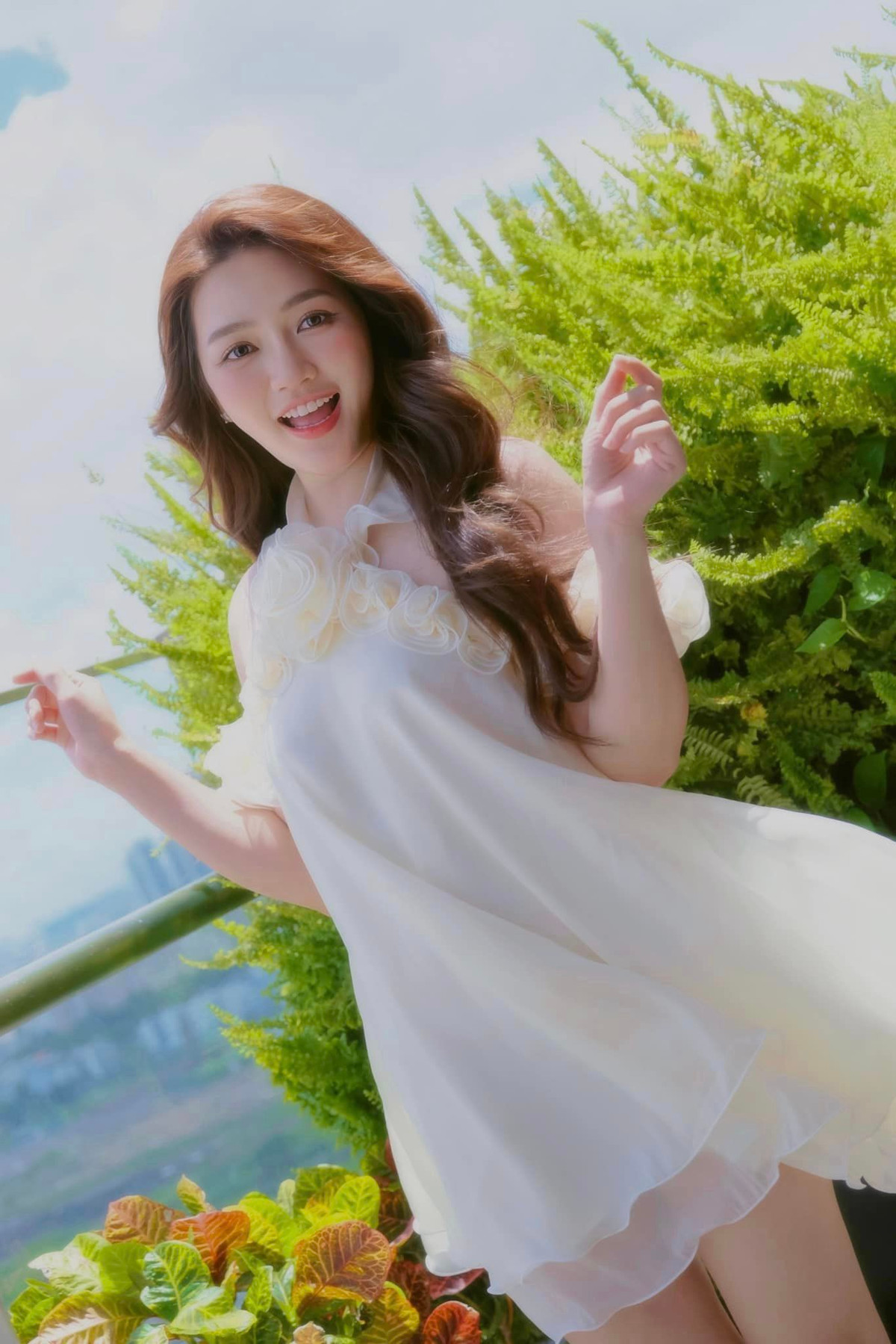 Không chỉ đóng khung mình trong hình ảnh nàng thơ trong sáng, nhẹ nhàng...