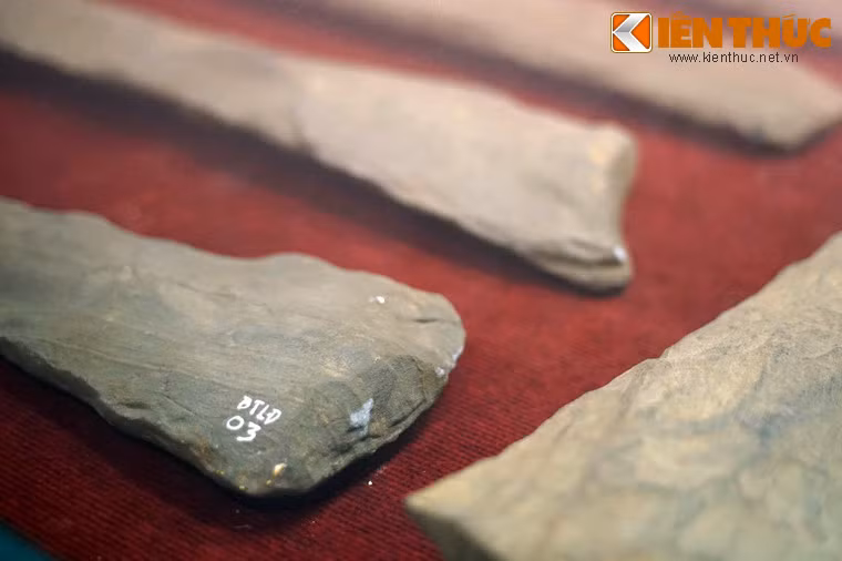 Việc phát hiện ra các bộ đàn đá cổ đã hé lộ những thông tin quý giá về đời sống tinh thần của các cư dân trên mảnh đất phương Nam ba thiên niên kỷ trước.