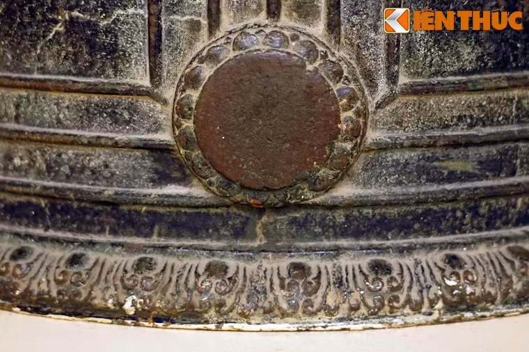 Năm 1958, thời điểm đất nước ta lập lại hòa bình được một thời gian ngắn, một ngư dân Đồ Sơn đã "đánh bắt" được quả chuông khi kéo lưới. Chuông Vân Bản được đưa về bảo tàng từ đó đến nay.