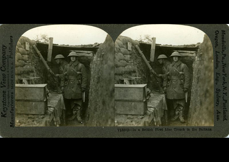 Dưới một chiến hào của quân Anh ở khu vực Balkan. Ảnh: Library of Virginia.