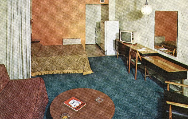 Khách sạn Trinidad Motel, thành phố Atlantic, bang New Jersey. Ảnh: Vintag.