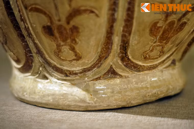 Hơn nữa, với việc được phát hiện tại hành cung Thiên Trường - vùng đất phát tích và kinh đô thứ hai của nhà Trần - có thể khẳng định chiếc thống này là vật dụng của hoàng tộc nhà Trần.