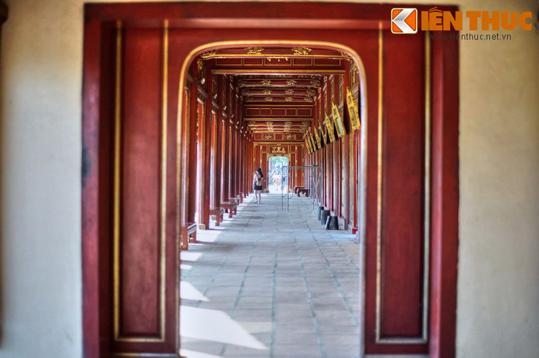 Trải qua 200 năm, chiến tranh, thiên tai và thời gian đã khiến cho hệ thống trường lang bị phá hủy một cách trầm trọng. Đến những năm 1990, hệ thống này đã sập đổ hoàn toàn chỉ còn lại chân móng.