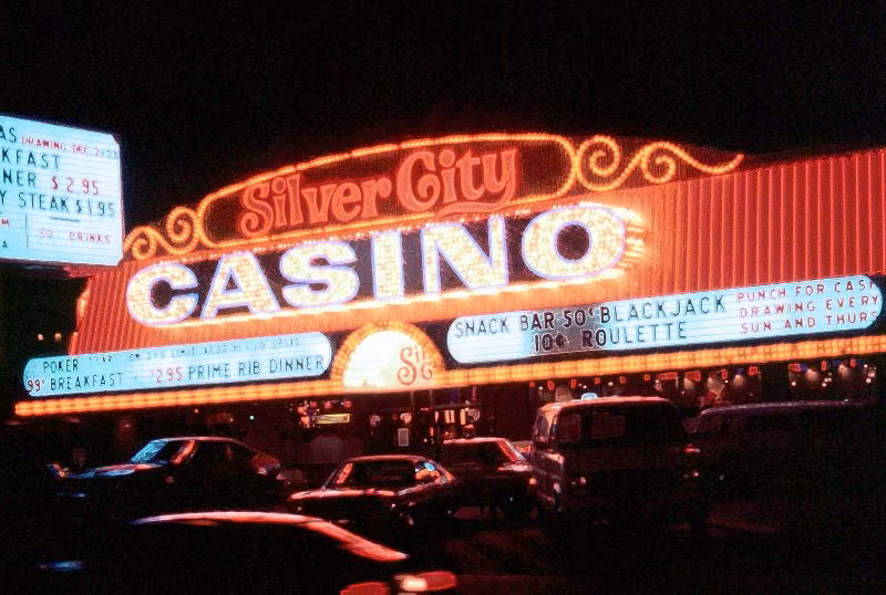 Sòng bạc Silver City trên đường Strip. Ảnh: Craig Gustafson.