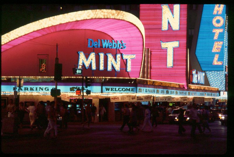 Sòng bạc Mint nằm liền kề sòng bạc Horseshoe. Ảnh: Craig Gustafson.