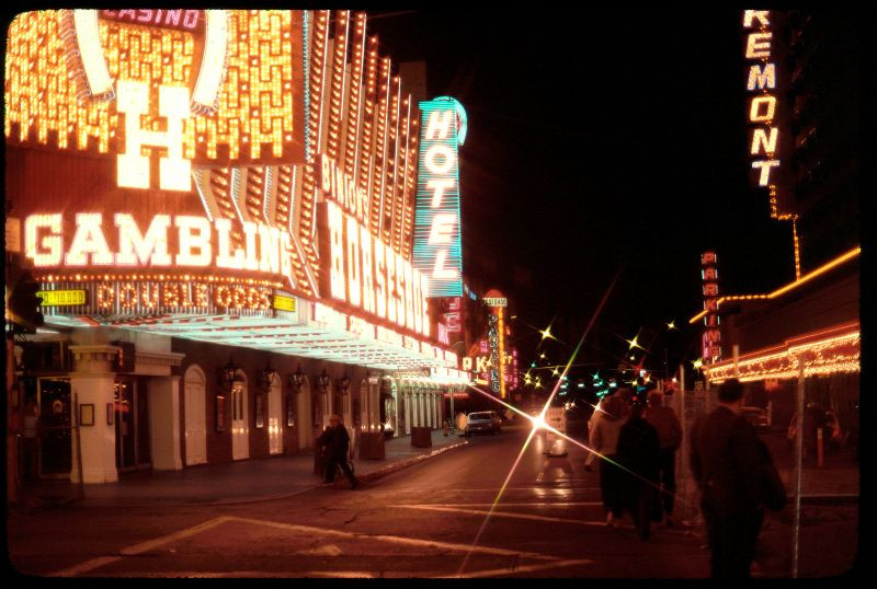 Sòng bạc Horseshoe, đường Fremont. Ảnh: Craig Gustafson.