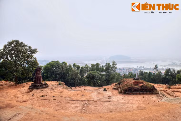 Với những giá trị lịch sử và mỹ thuật hiếm có, vào tháng 12/2017, cột đá chùa Dạm đã được công nhận là Bảo vật quốc gia của Việt Nam.