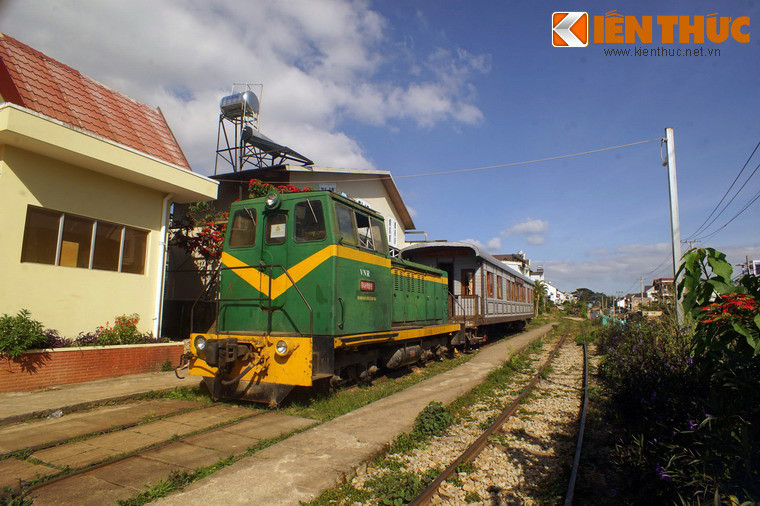 Hoạt động từ năm 1932, mỗi ngày có hai chuyến tàu chạy tuyến Đà Lạt – Tháp Chàm đến và đỗ tại nhà ga nhỏ này.