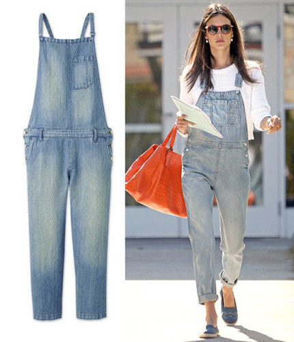 Bạn có thể mix quần yếm denim cùng áo phông trơn hay phông kẻ thậm chí áo sơ mi đều rất đẹp.